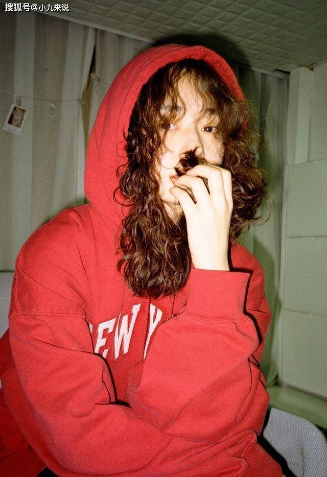 卷发|40岁的女人烫发必读，牢记这3点，让你烫发更有气质
