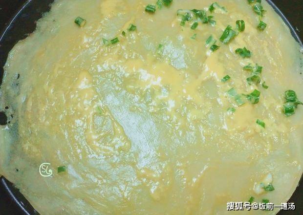 做法|鸡蛋早餐饼，掌握两个小技巧，松软有嚼劲，好吃有营养