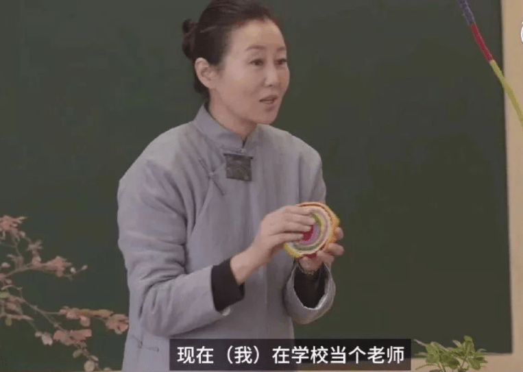 魅力|孙楠二婚老婆挺不在乎形象的，年龄刚过50岁，就爱穿素雅禅服
