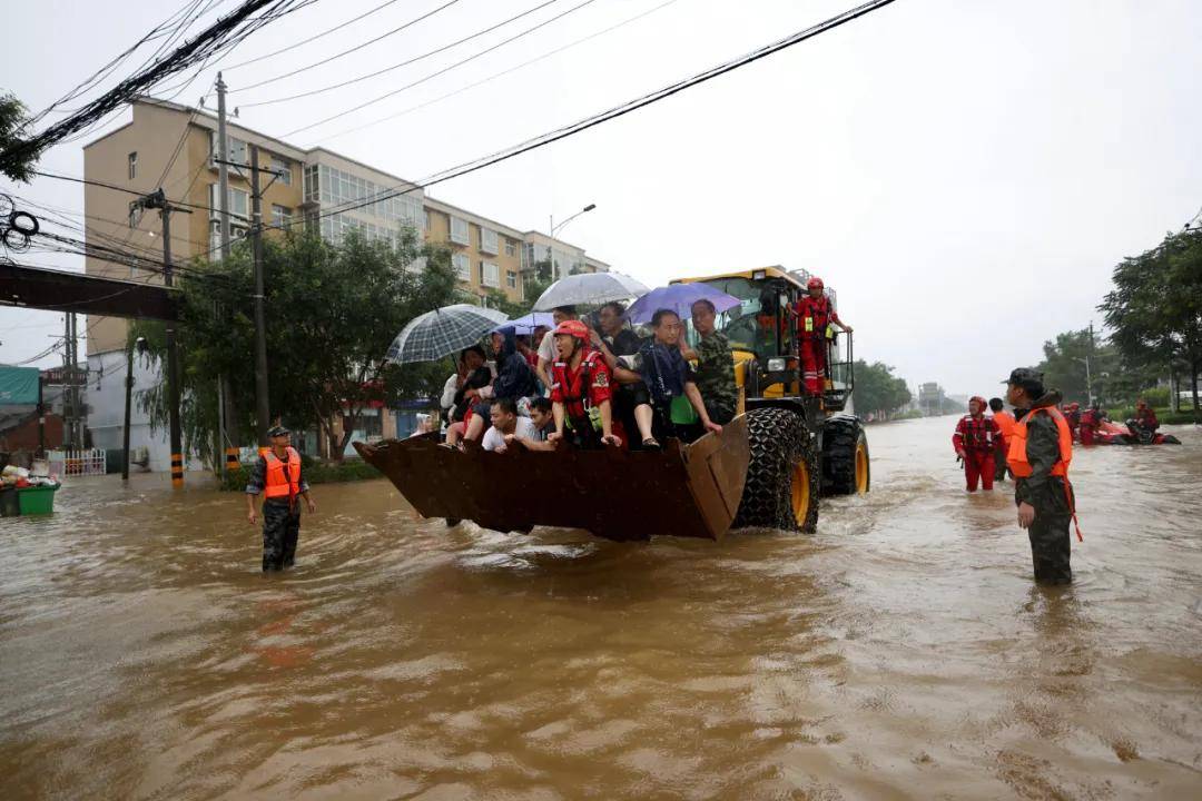 河南洪水救灾图片
