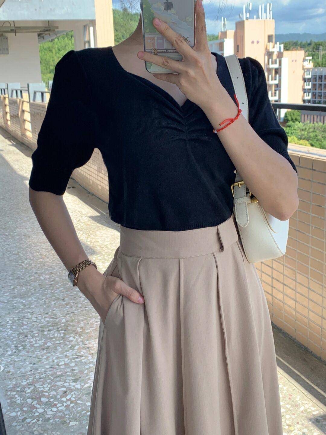 高个子|教师要怎么搭配才大方得体，衬衫搭配半身裙，跟着这样穿准没错！