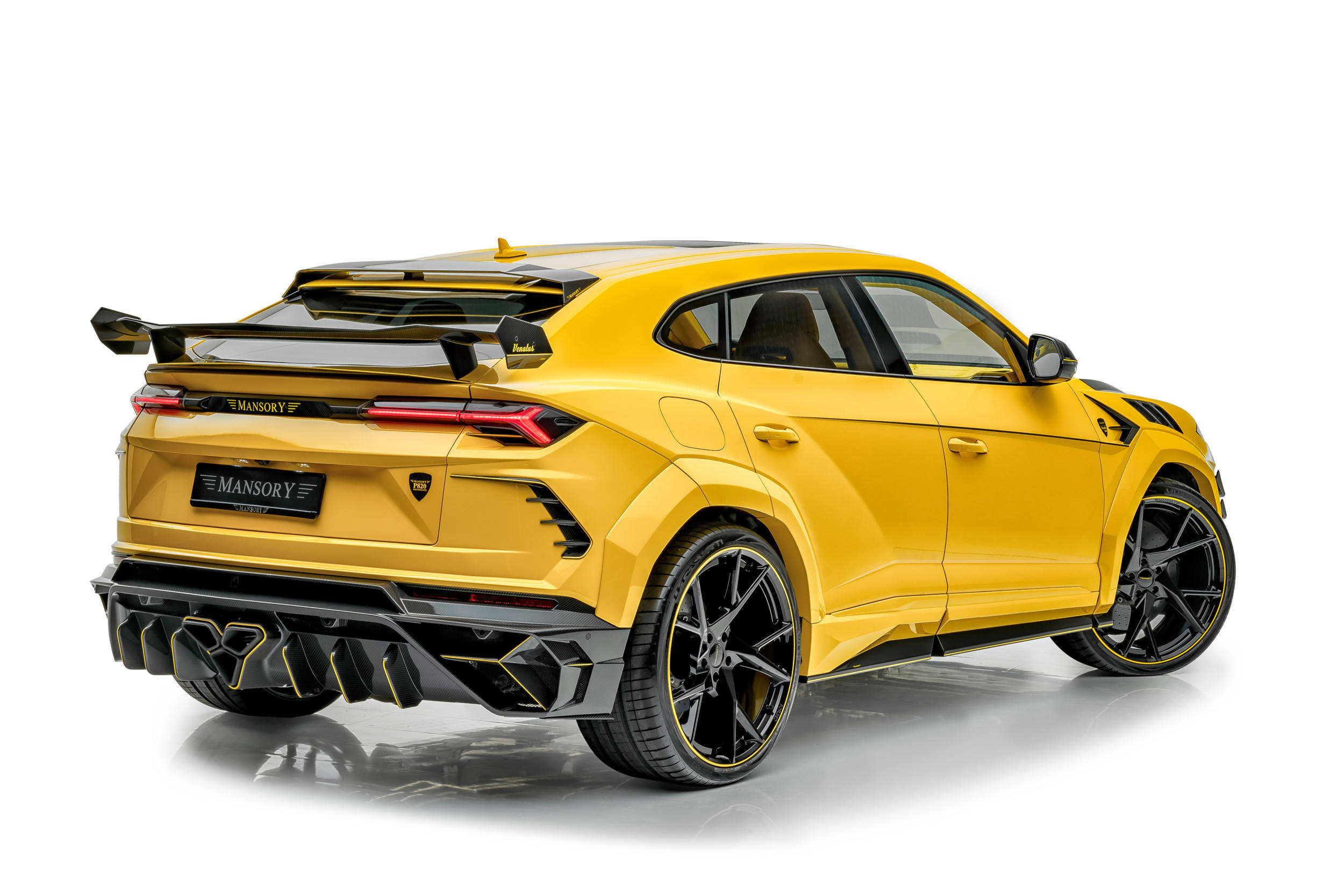 售价598万多重改装提升mansory迈莎锐定制版urus国内接受预定