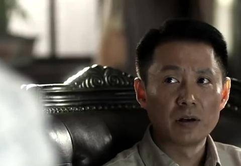 角色|《父母爱情》:剧中他身份贵重却软弱,生活中和小11岁领导结了婚