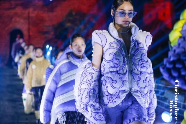 沈威廉|Christopher Raxxy 长城秀,惊现打破次元壁的“5D”羽绒服设计
