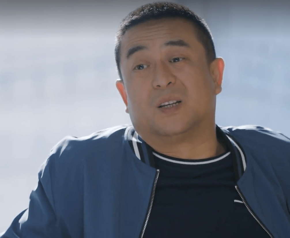 小咪|收视夺冠，张嘉益沙溢首度合作上演夺女大战，嬉笑怒骂间都是感动