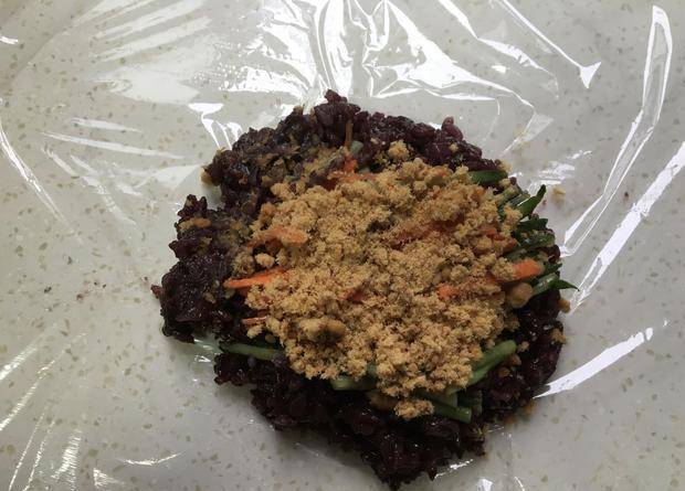 根据自身|早餐就爱这懒人餐,不煎不炸卷一卷营养又美味,只要早起十分钟