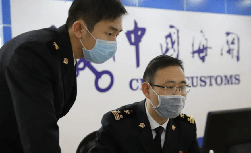 公务员职位排行_公务员考试最吃香岗位排行前三,“公检法”落选!
