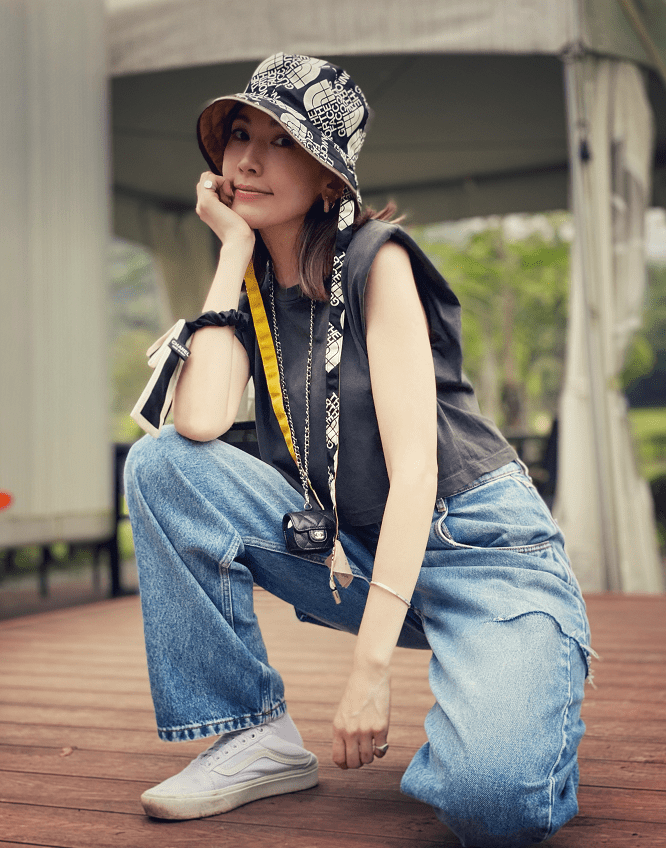 魅力|陈若仪的谦卑值得儿媳妇学习，与婆婆露腰真亲密，但脸蛋却显憔悴