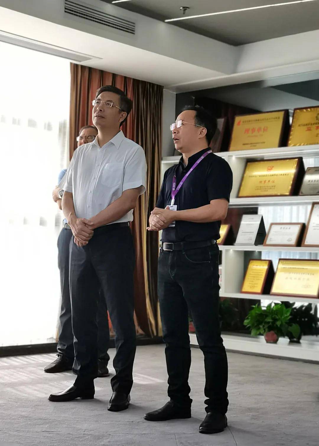 江西省副省长任珠峰莅临金格科技调研指导_刘勇军