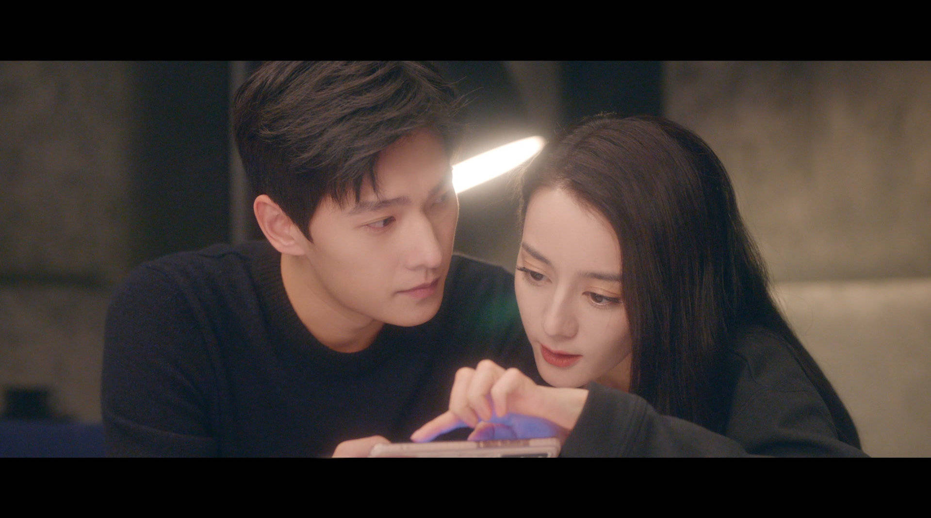原创你是我的荣耀今晚20点开播迪丽热巴与杨洋上演甜蜜爱恋