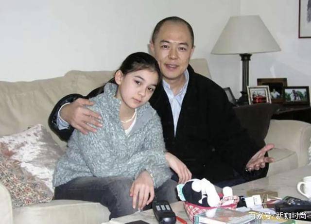 样式|张铁林混血女儿长这样，大眼高鼻欧美范儿十足，美得不像亲生！
