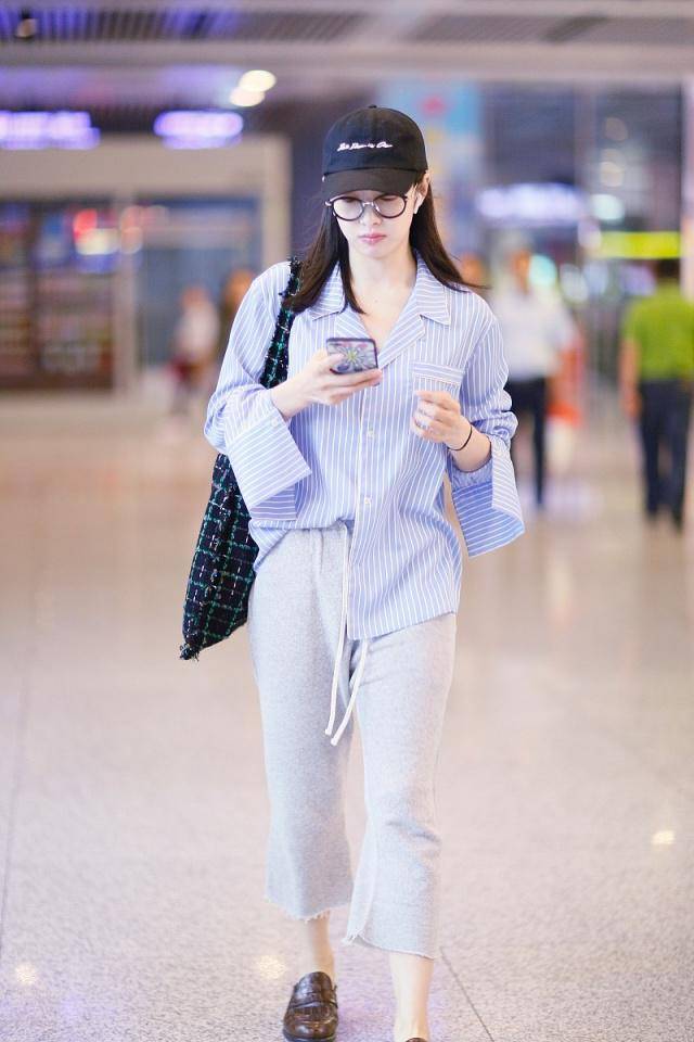 夏天|夏天穿衣学会塞衣角，让你时尚胜人一筹