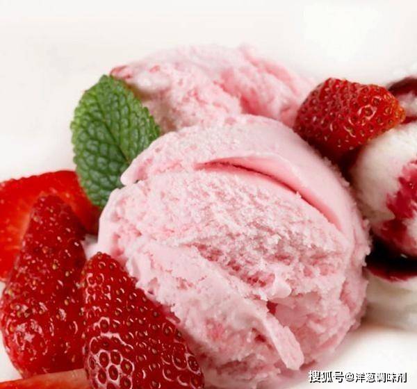 原创用棉花糖做的冰淇淋你吃过吗在家里简单搞定还是酸甜草莓味哦