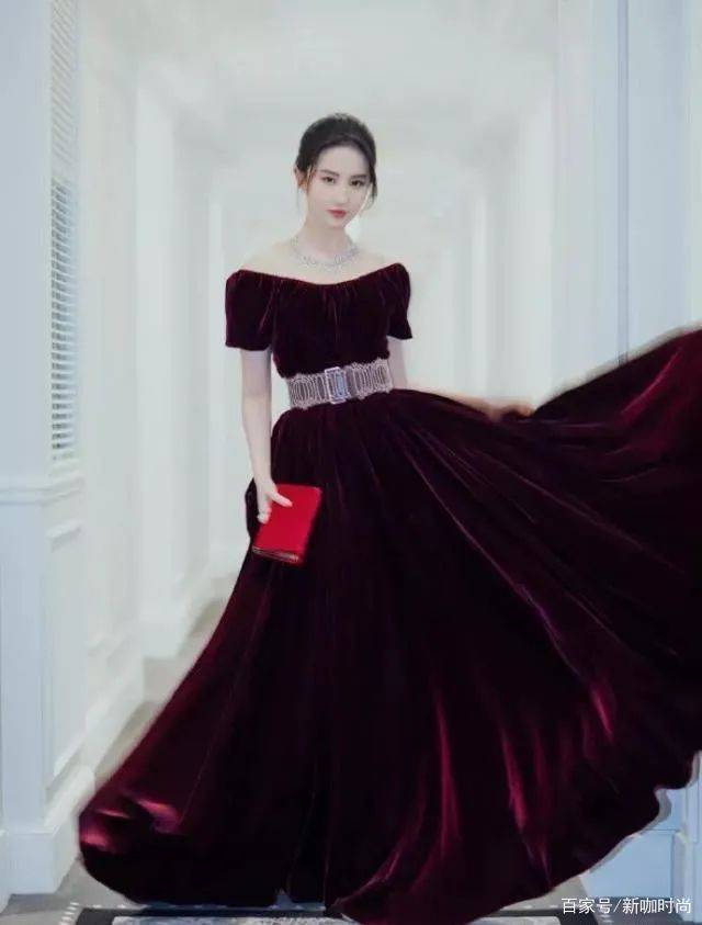 马尾|10年前刘亦菲太清纯，双马尾搭沙滩风小吊带，“仙气”溢出屏幕！