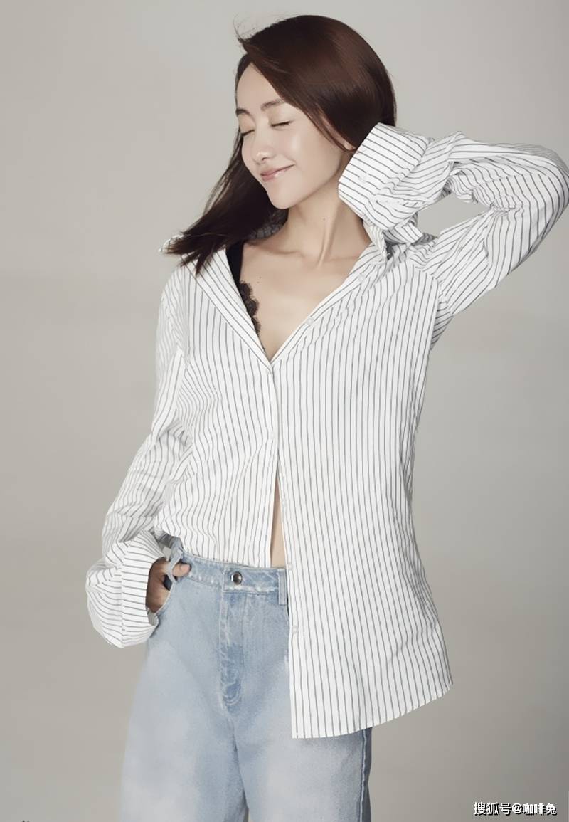 身材|40岁的杨蓉秀时尚，大胆尝试“慵懒风”，简直不要太迷人了
