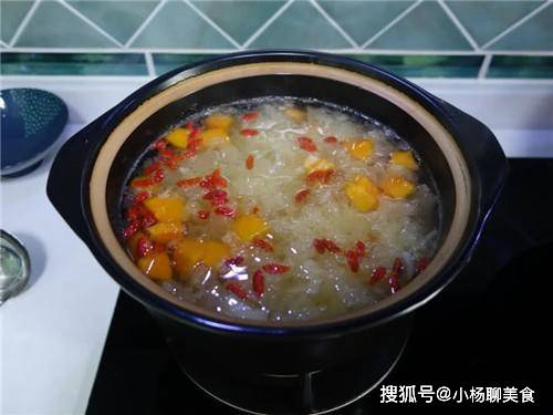 做法|面膜爽肤水靠边站，它才是“护肤大王”，常吃皮肤白皙紧致如少女