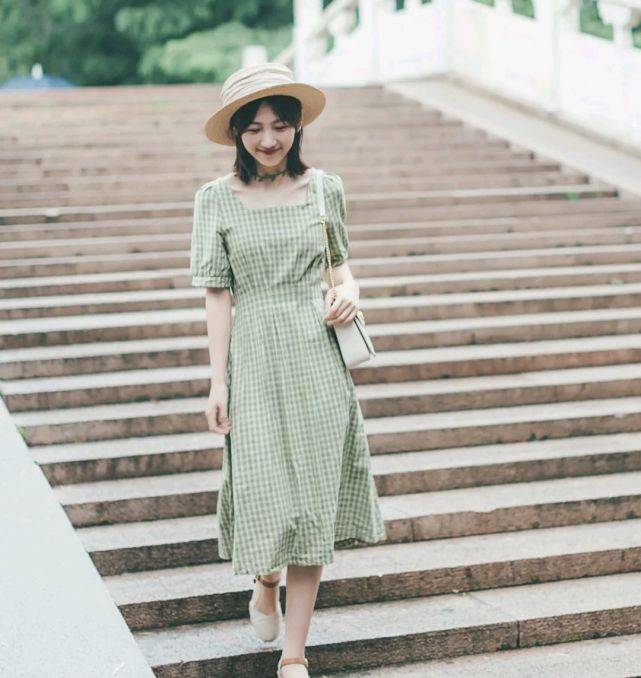 服装|懂得穿衣打扮太重要了，只要穿对了，普通人也会很有气质