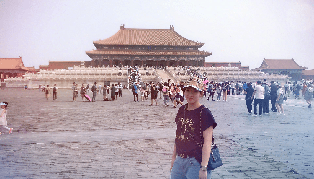 刘诗雯|刘诗雯穿件T恤就挺美，私服看起来挺真实的，和普通女孩没两样