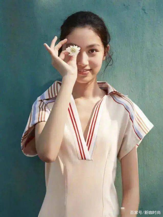 女儿|任达华15岁女儿，穿热裤，这大长腿绝了！