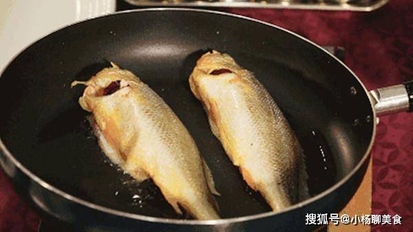平底锅煎鸡排为什么会糊 d213d7ad7c8c495aa32585a30797c617.jpeg