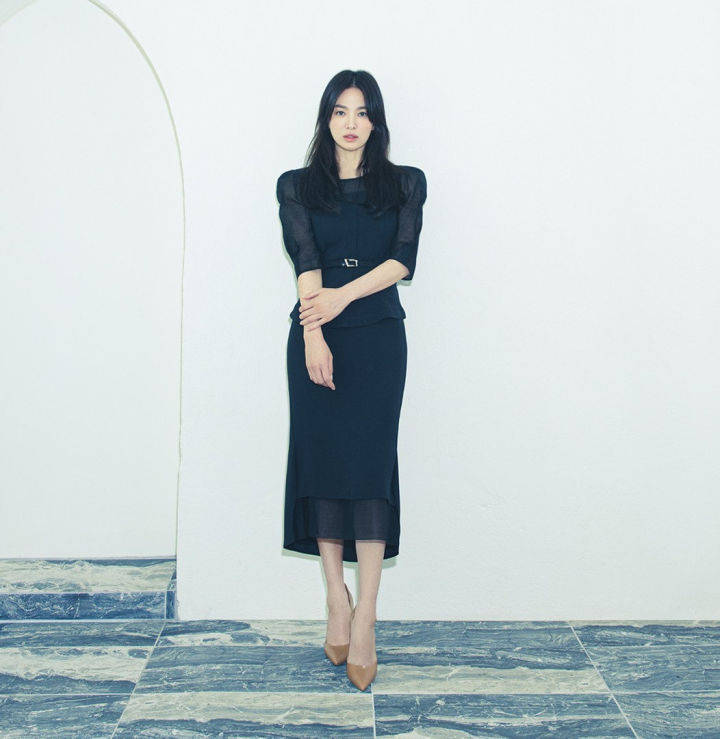广告|公司里若有这么美的女主管，每天都想去上班！宋慧乔示范干练优雅的职场穿搭