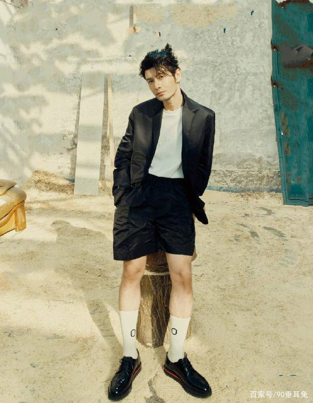 去油|黄晓明是怎么去油成功的?T恤西装小鲜肉,又收获一大堆迷妹