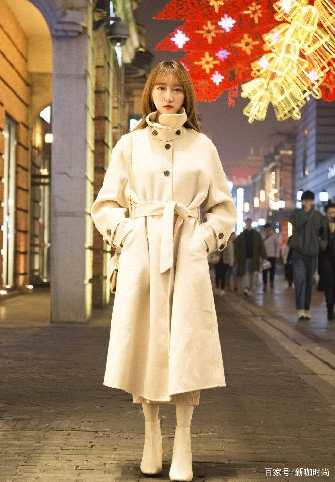 面包|年初三走亲戚，25岁姑娘这样穿，让长辈交口称赞夸你“乖乖女”