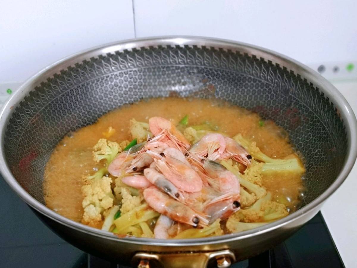 北极|家常干锅花菜，简单好操作，鲜美又下饭，给肉都不换