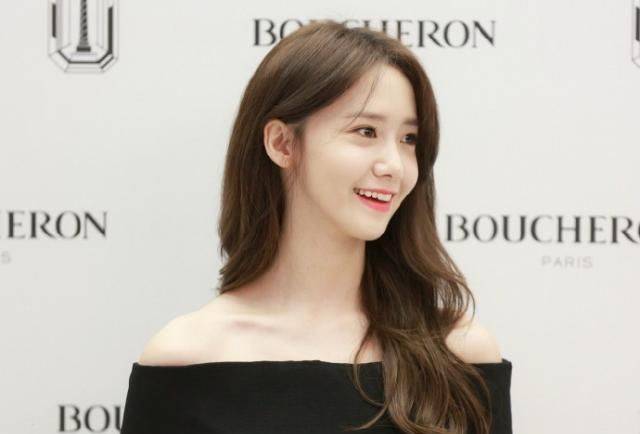 中国一线女明星排行榜_中国最性感的女明星排行,第一颜值不输刘亦菲,身材胜过柳岩