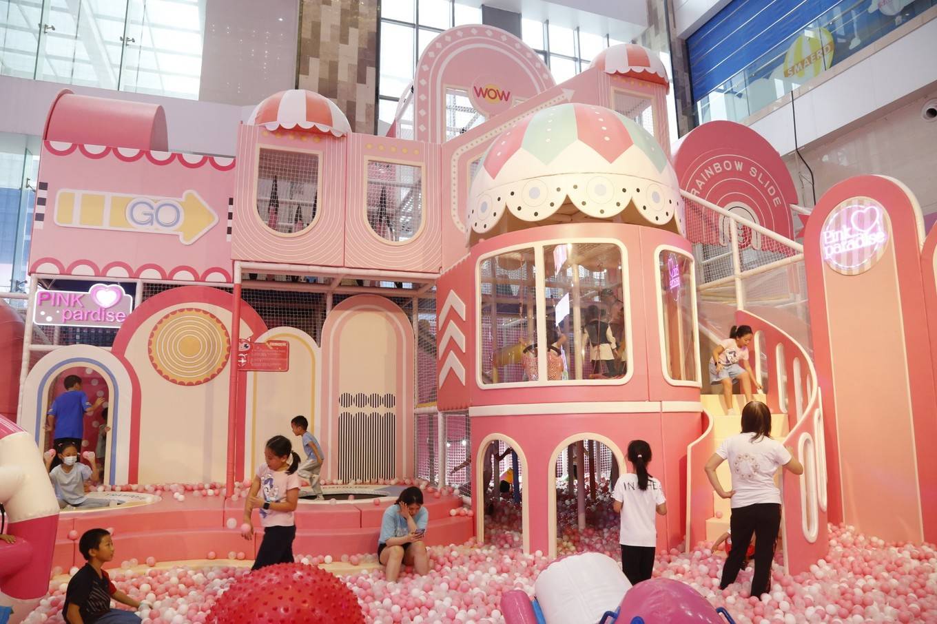 打卡深圳最大室内游乐场550岁都觉得好玩的大梦探索乐园
