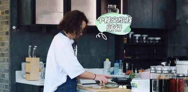 传闻|换男友如换衣服，37岁却嫁给丑男，被称地表最强孕妇，今宣怀二胎