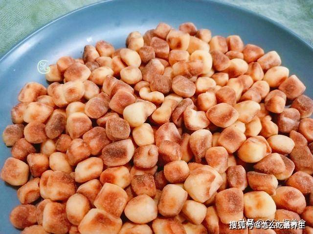 做法|两个鸡蛋，加半碗面粉，自制零食，焦香酥脆，孩子一口一个吃不停