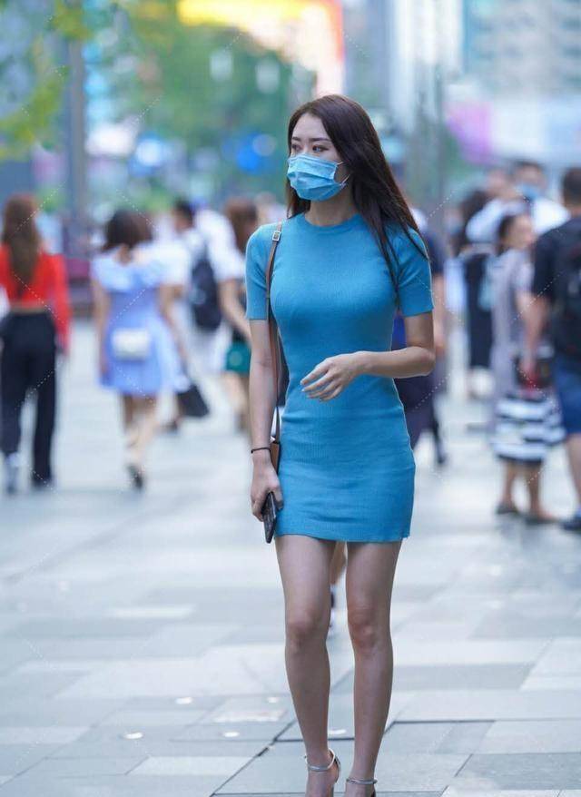 仙女|一袭色彩饱满的连衣裙,层次分明气质出众,很配你这个小仙女