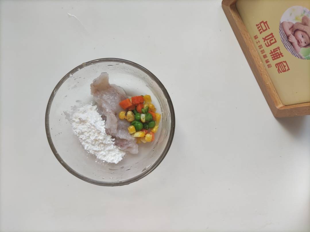 蔬菜|鸡蛋小麦过敏宝宝食谱,杂蔬虾仁饼,附敏宝的基础辅食做法!