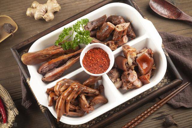 小谈|大年初一,不管有钱没钱多吃这5样,比瓜子花生香,牛年福气满满