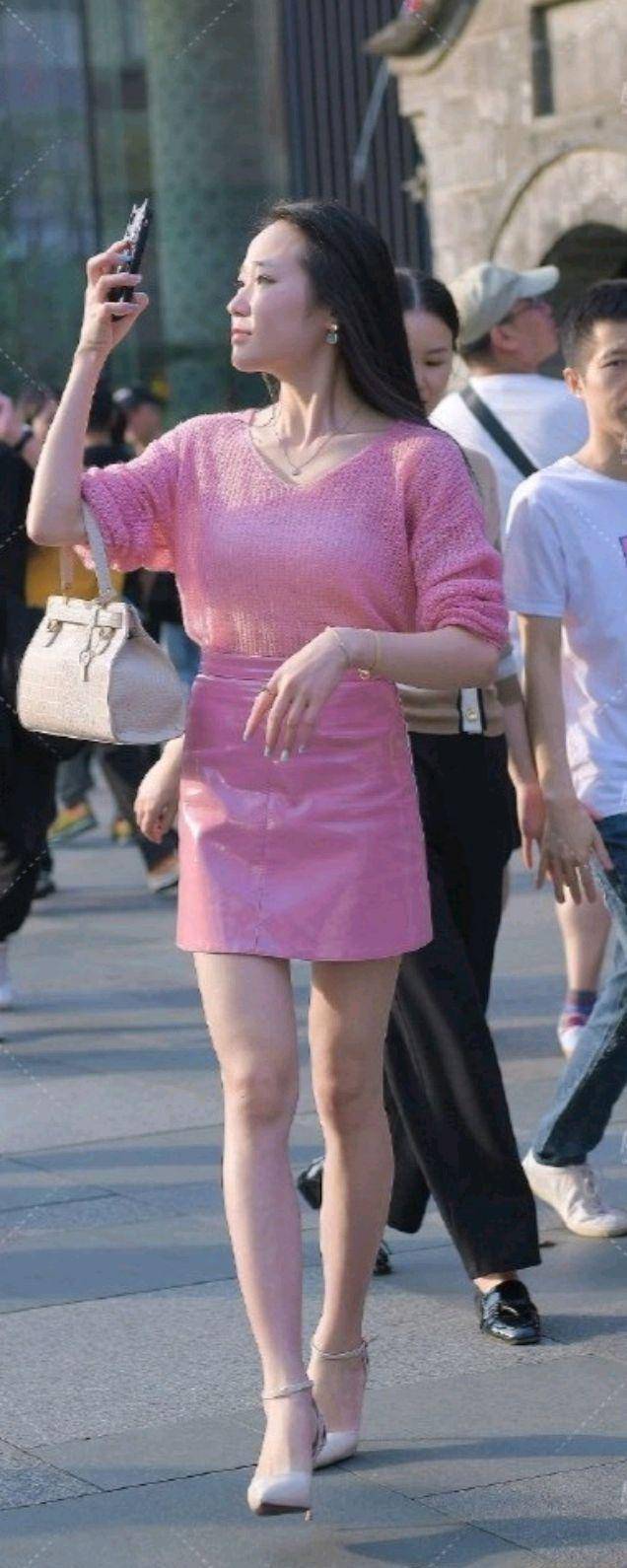 设计|穿着柔软有质感的连衣裙，轻松优雅舒适，令人难忘