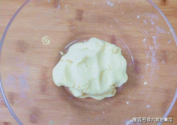 美食|分享4种超简单的小零食，学会再也不用买了，老人孩子都爱吃