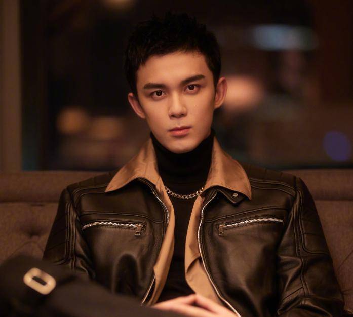 青春|盛夏和未来都很微弱