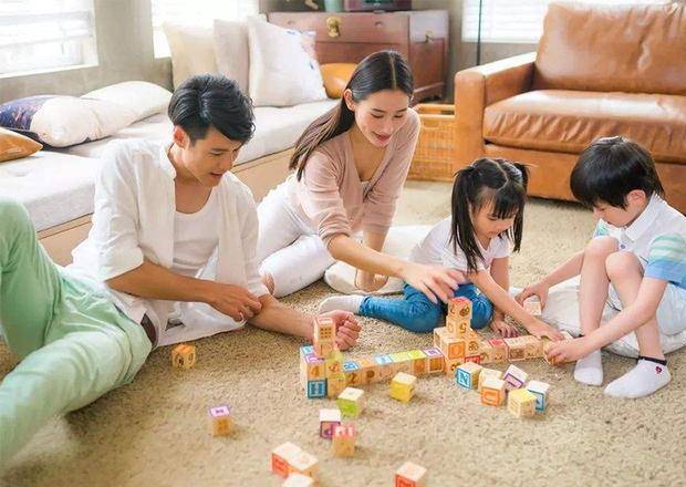 亲人|二胎家庭的痛：想给孩子留个亲人，没想到最后留成仇人，你怎么看？