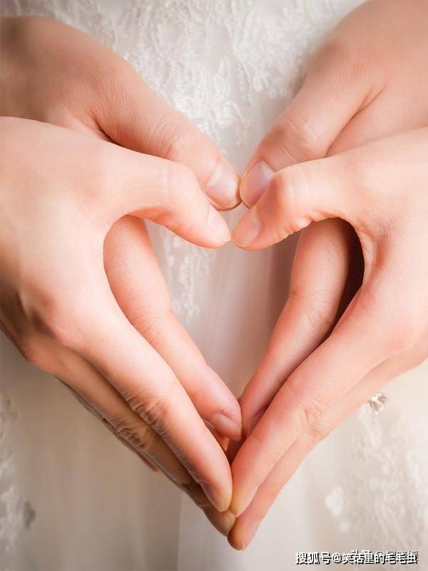 原创狮子座你是我镌刻在心口的朱砂放在心尖上便再也放不下