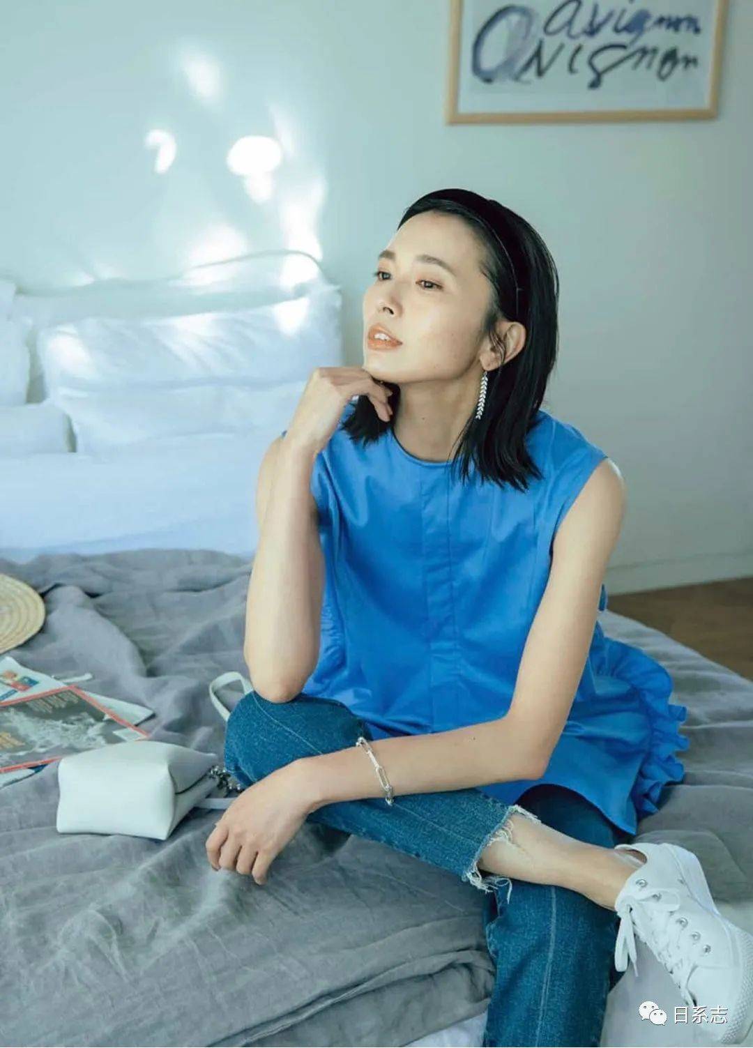 下装|无袖上衣穿出正式感，这里有几个成熟的小建议