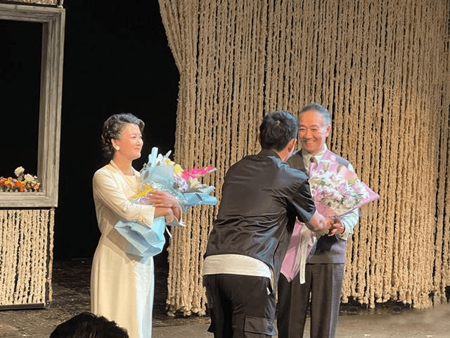 李幼斌|李幼斌与老婆罕见同框,一个沧桑一个精致,差13岁看着也登对