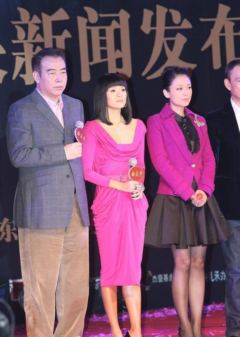 颜色|陈红一点也不服老,和小十岁的“国际章”同台,穿艳色装嫩太减龄