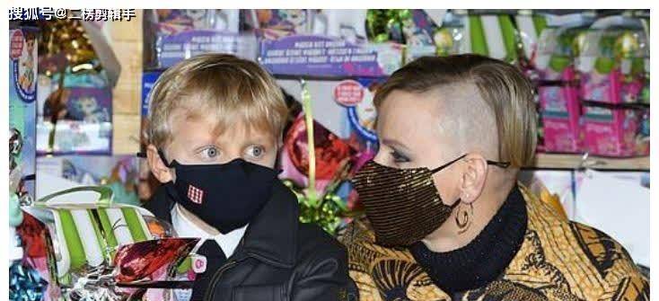 发型|42岁夏琳王妃换发型！剃掉半边头放飞自我，曾经逃婚三次被抓回