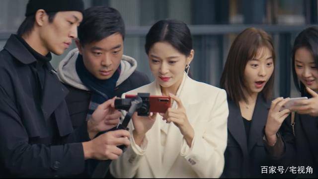 职场|《我是真的爱你》为什么说严直太过年轻,不懂“江湖”上的险恶?