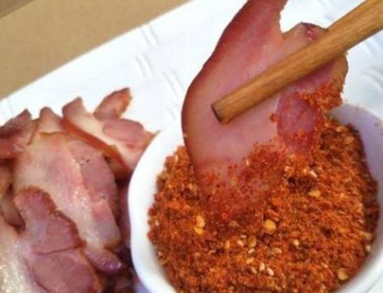 草豆蔻|40年卤菜师傅：做卤肉时，牢记这“3点”技巧，学会自己开卤店！