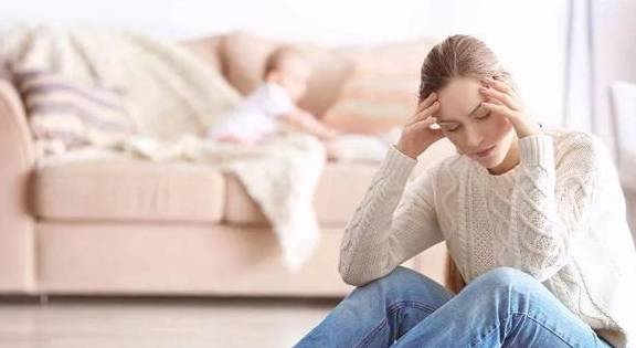 夫妻俩|产后出了月子，有件事也要等三个月才能做，不然身体还是会留病根