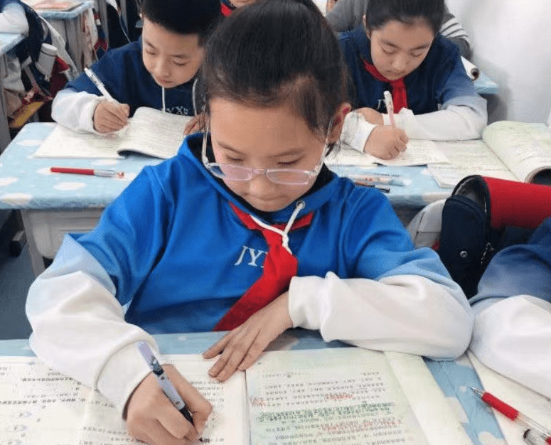 家长|教育部下发新通知，在9月1或将全面实行，老师却开心不起来