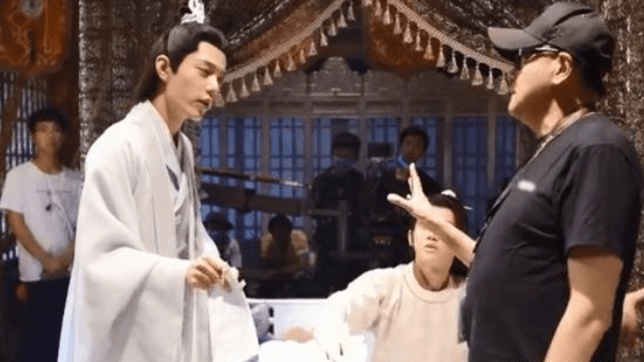 角色|肖战新剧正式杀青！玉骨遥中白衣翩翩孤高清冷的扮相真的太好看了