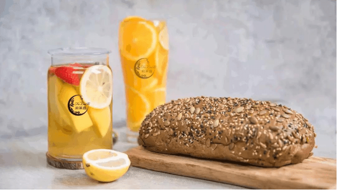 的发展|餐饮新机遇|下一个风向标会是轻餐饮吗?德艺餐饮告诉你